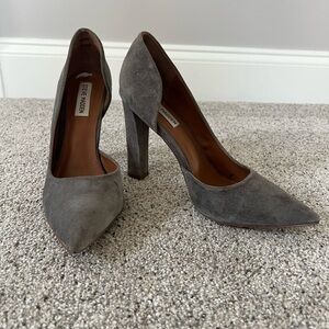 Steve Madden Gray Suede Pointed Toe Block Heel Pumps